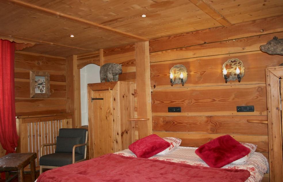 Hotel Restaurant De La Chaussee Briançon Buitenkant foto