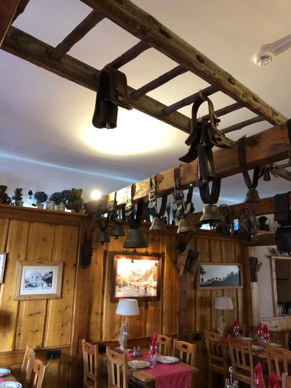 Hotel Restaurant De La Chaussee Briançon Buitenkant foto
