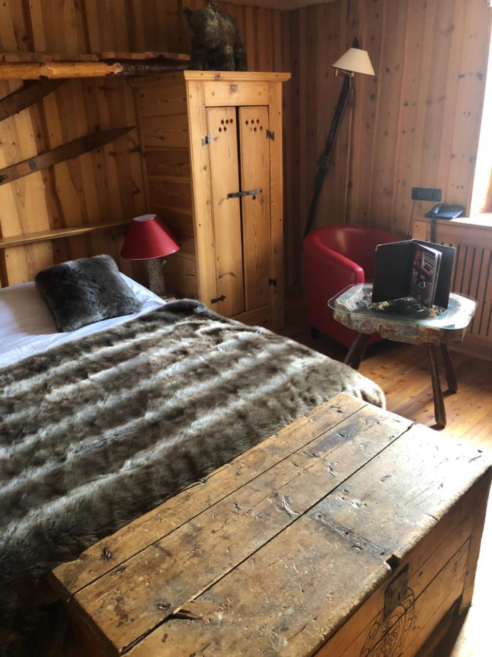 Hotel Restaurant De La Chaussee Briançon Buitenkant foto